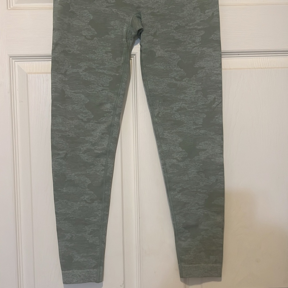Gymshark Green Camo Leggings